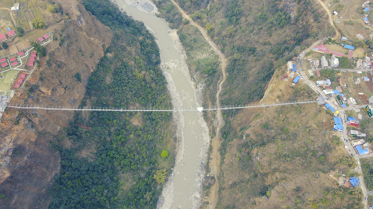 शनिबार पर्वत पुगे दुई हजारबढी पर्यटक